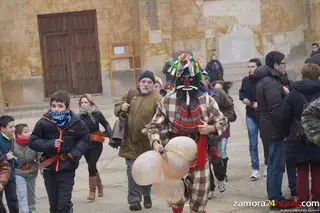 Sanzoles se une en torno a su Zangarrón