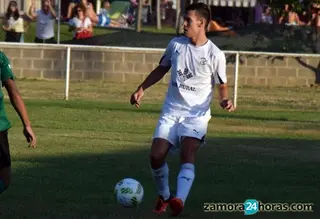 El CD Villaralbo hace oficiales los fichajes de Tomás Calvo y Guillermo Corro