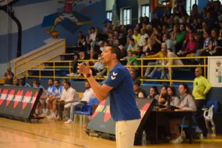 Saulo Hernández durante un partido en el Ángel Nieto. Archivo