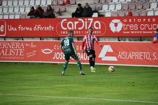 Una jugada del último partido en el Ruta de la Plata en 2024, Zamora CF - Arenteiro