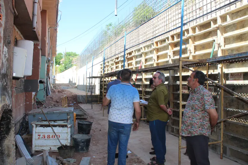 Obras en el muro de Rabiche 2