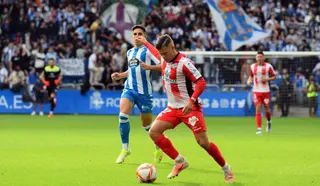 Kepa se dispone a golpear en un encuentro