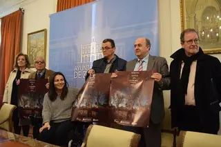 El pebetero del Silencio protagonista del nuevo cartel de la Tertulia del Cofrade