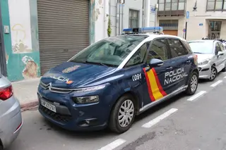 Vehículo de la Policía Nacional POLICÍA NACIONAL