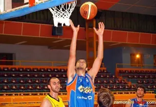La Liga EBA arranca con dos derrotas zamoranas