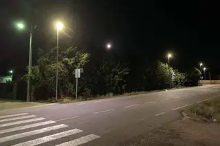 Iluminación en un pueblo. Archivo