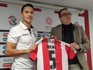 César Villafañe en la presentación de Álvaro Molina