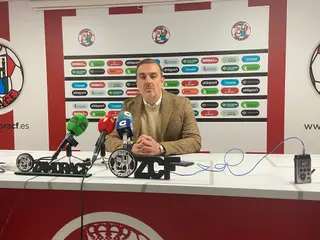 César Villafañe en rueda de prensa