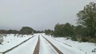 La Diputación trabaja en las carreteras de Zamora cubiertas de nieve este miércoles