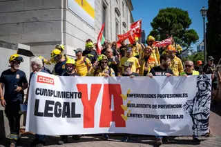 Bomberos Forestales Se Manifiestan En Madrid. Ep