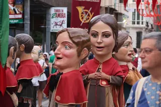 Los cabezudos de Capitonis Durii recorren las calles de Zamora