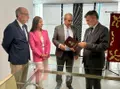 El presidente del Consultivo entrega la Memoria de Actividad al presidente de las Cortes