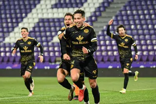 Los rojiblancos celebran un gol