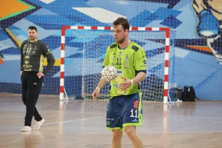Instante del Balonmano Zamora - Ciudad de Santander | Alejandro Sardón