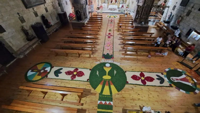 Alfombra floral en el Perdigón 2