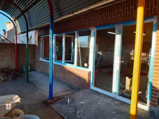 Comienzan los trabajos de sustitución de ventanas en la Escuela de Música Duquesa Pimentel