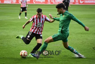 Álvaro Romero en el partio del Zamora CF contra el Nástic de Tarragona. Zamora CF.