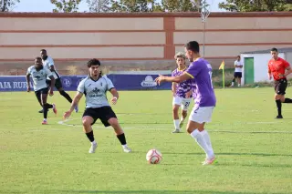 Instante del encuentro entre el CD Villaralbo y el Palencia CF