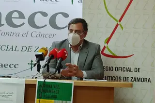 El presidente de los farmacéuticos de Zamora sobre la vacuna de AstraZeneca: “Me pondré la segunda dosis cuando me toque”