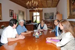 Martín Pozo recibe a los representantes de Ahora Decide de los ayuntamientos de la provincia