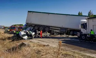 Miriam Chacón - Accidente en la A-62 en sentido Salamanca, a la altura de la localidad vallisoletana de Tordesillas