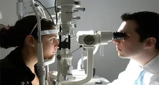La tercera parte de los diagnósticos de glaucoma empeoran por no seguir el tratamiento