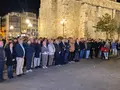 Autoridades y vecinos guardaron un minuto de silencio en la Plaza Mayor