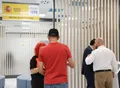 Varias personas en una oficina de empleo. Prestaciones Marta Fernández Jara Europa Press Archivo