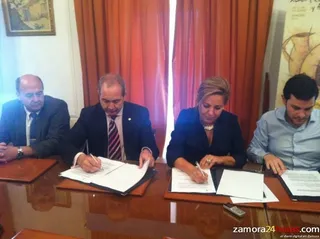 El Ayuntamiento acuerda con Caja Rural que sea el principal patrocinador de la Feria de la Cerámica