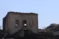 Edificio abandonado a la entrada de Fermoselle arrasado por el fuego | Alejandro Sardón