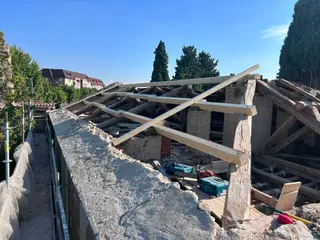 Tejado de la capilla del cementerio