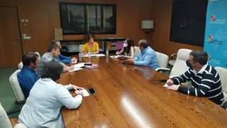 Foto Archivo reunión entre la delegada territorial y OPAS