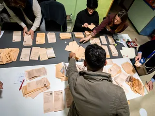 Recuento de votos en un colegio electoral | Jose Vicente