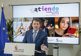 Alfonso Fernández Mañueco en la inauguración del centro 'Atiendo' de Salamanca. Archivo