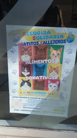 Cartel de la tienda Animaniacos