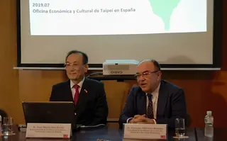 El embajador de Taiwán en su visita a la Cámara de Comercio en el año 2019