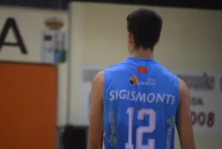 Sigismonti en un partido del CB Zamora