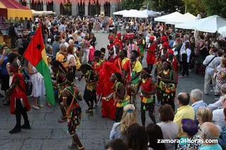 Desfile de los Pueblos del Festival Internacional de Folklore Fotos: María Lorenzo