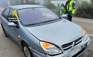 Imagen del vehículo implicado difundida por la Guardia Civil