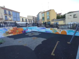 Nuevo mural artístico en la Plaza de San Sebastián