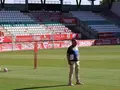 David Vizcaíno observando el primer entrenamiento del equipo | S.R.