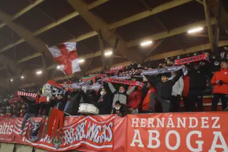 Aficionados zamoranos en el partido de Copa del Rey