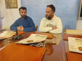 David Gago acompañado de Alejandro Fontanillas de Bioproeza.