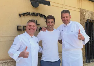 Visita de Raúl González al restaurante El Ermitaño
