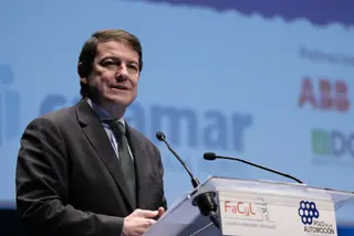Alfonso Fernández Mañueco en la II Gala de la Automoción y Movilidad de Castilla y León, Burgos.