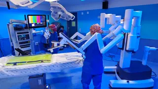 Enfermeras con el Robot 'Da Vinci' en el Hospital de Zamora