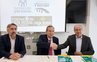 Miriam Chacón  ICAL . Firma del convenio de colaboración entre Fundación Personas y Fundación Caja Rural de Zamora