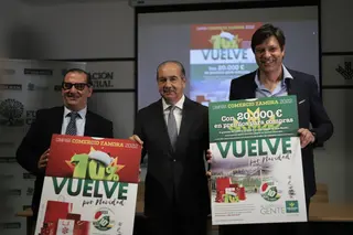 Un instante de la rueda de prensa (2)
