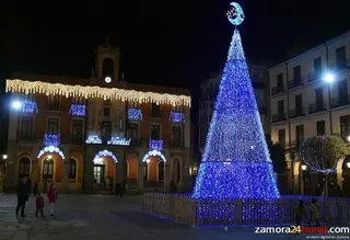 La Navidad empieza a inundar Zamora