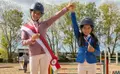 Ximena Gutiérrez y Anne Fernández en el Podio